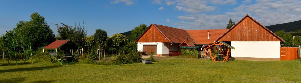 Nyakiglab Villa Szegi 外观 照片