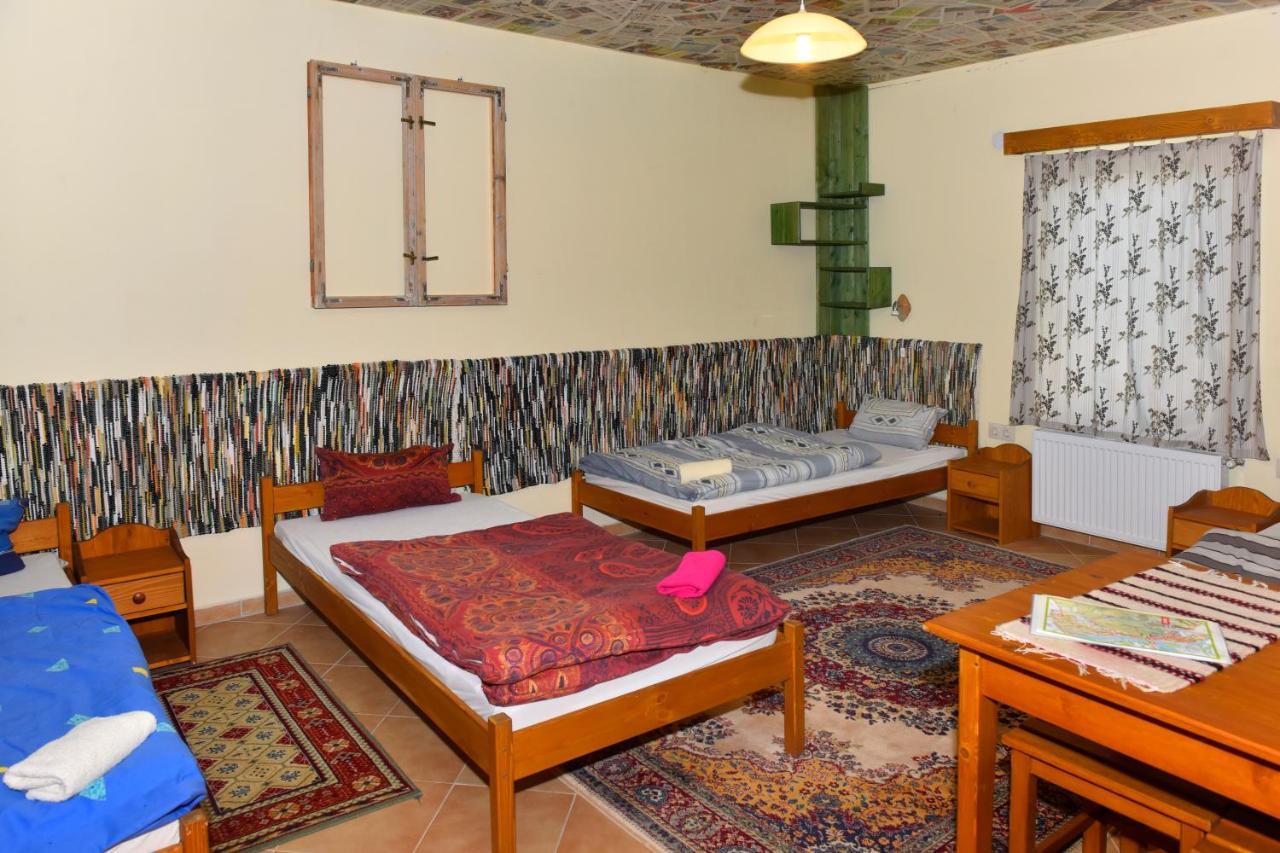 Nyakiglab Villa Szegi 外观 照片