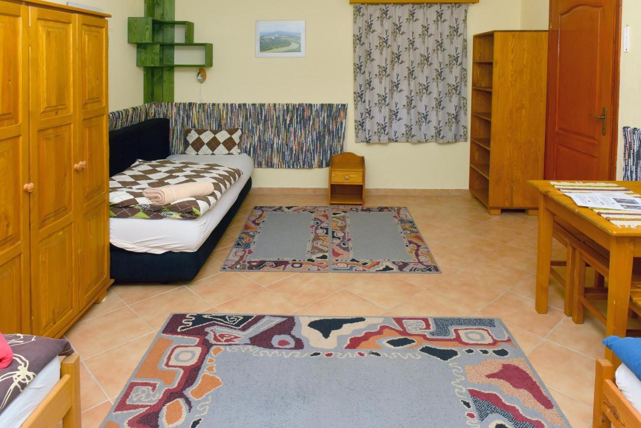 Nyakiglab Villa Szegi 外观 照片